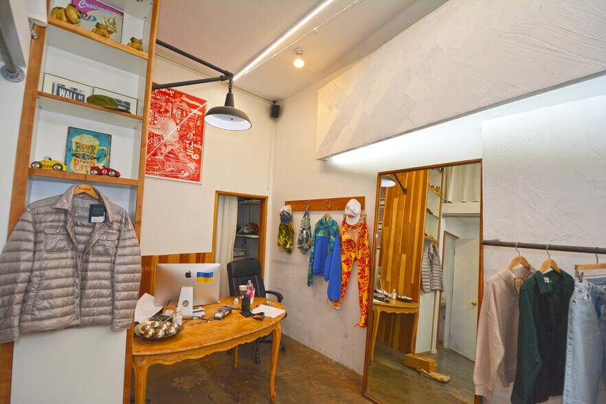 More Photos Of 8358-8360 W 3rd St, Los Angeles Storefront For Lease