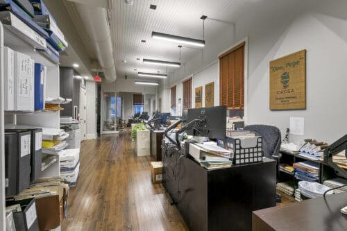 More Photos Of 528 Gravier St, New Orleans Office For Lease