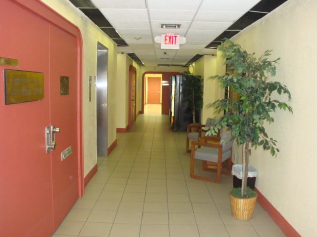 More Photos Of 951 NE 167th St, Miami Medical For Sale