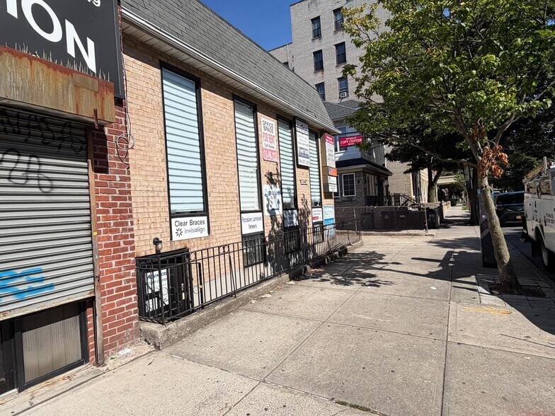 More Photos Of 980 E 12th St, Brooklyn Office For Lease