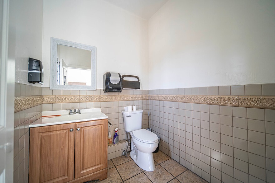 More Photos Of 9106-9110 Mission Blvd, Riverside Storefront Retail Residential For Sale