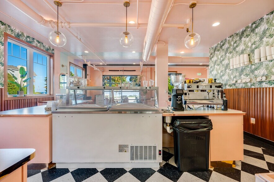 More Photos Of 2363 Mill Rd, Sister Bay Apartments For Sale