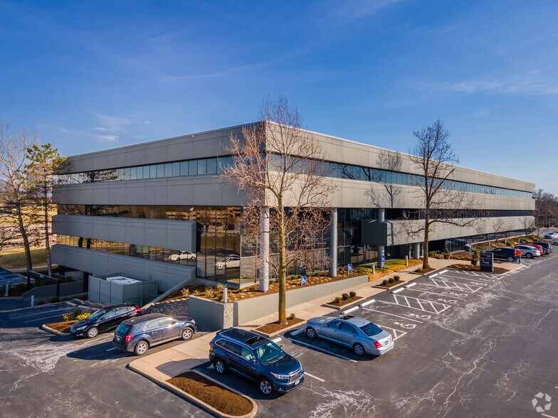 Primary Photo Of , Des Peres Office For Sale