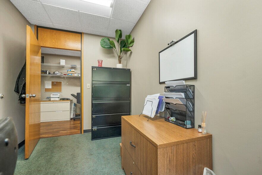 More Photos Of 231 Sutton St, North Andover Medical For Sale