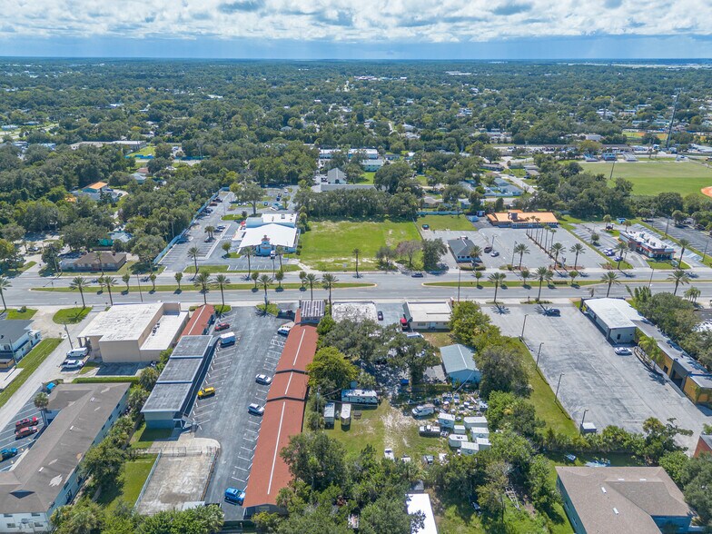 More Photos Of 1841 S Ridgewood Ave, Daytona Beach Freestanding For Sale