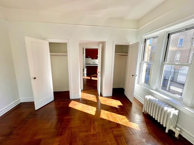 More Photos Of 209 Hawthorne St, Brooklyn Apartments For Sale