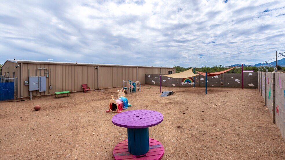 More Photos Of 1601 Wardle rd, Sierra Vista Specialty For Sale