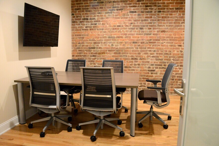 More Photos Of 45 N Broad St, Ridgewood Office For Lease