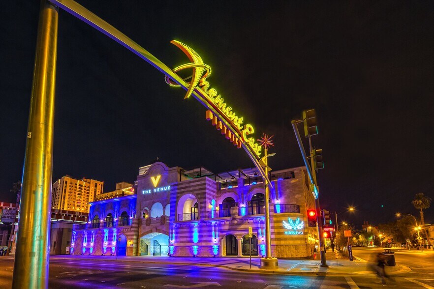 More Photos Of 750 E Fremont St, Las Vegas Freestanding For Sale