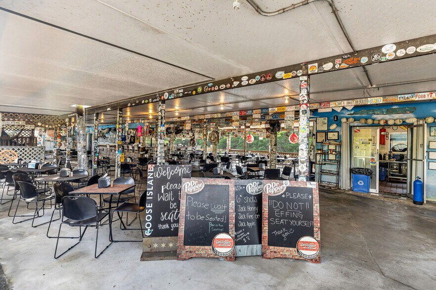 More Photos Of 58000 Card Sound Rd, Key Largo Restaurant For Sale