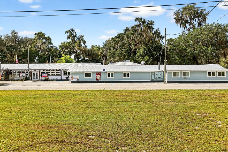 More Photos Of 765 3rd Ave, Welaka Restaurant For Sale