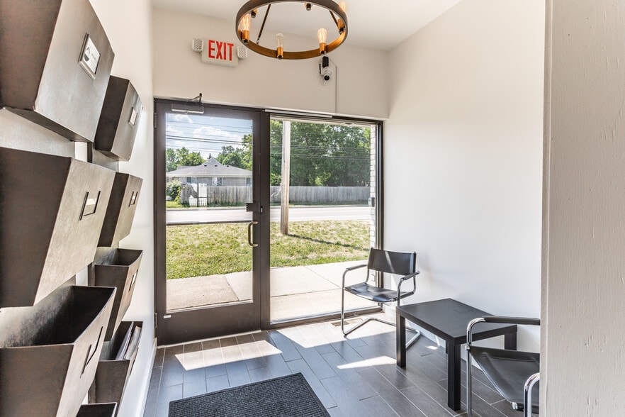 More Photos Of 800 Hilton Rd, Ferndale Loft Creative Space For Lease