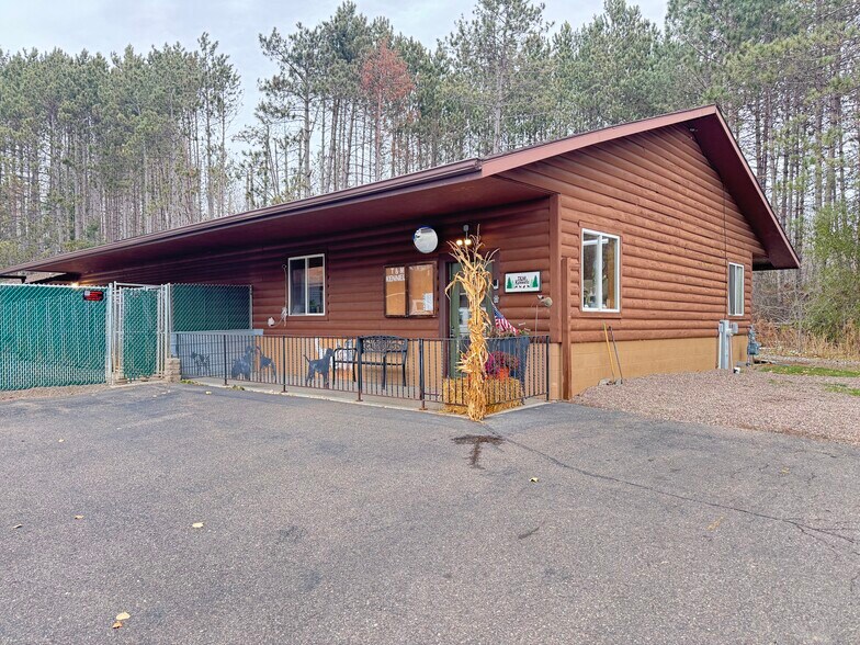 More Photos Of 2350 Highway 17 S, Rhinelander Veterinarian Kennel For Sale