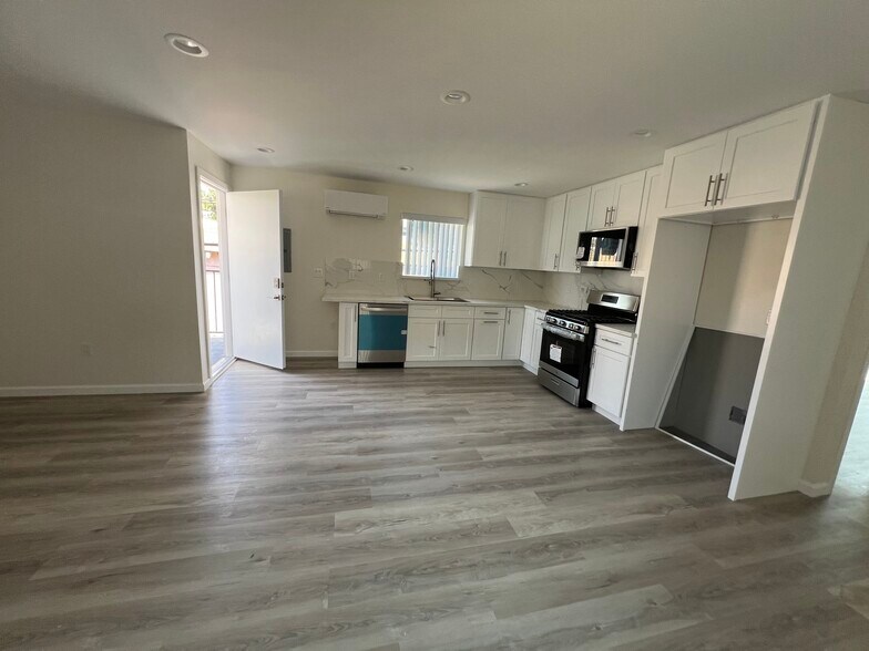 More Photos Of 1548 N Alexandria Ave, Los Angeles Apartments For Sale