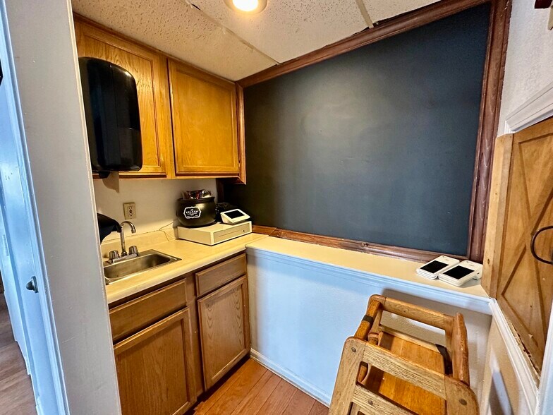 More Photos Of 202 S Broadway, Peru Storefront Retail Residential For Sale