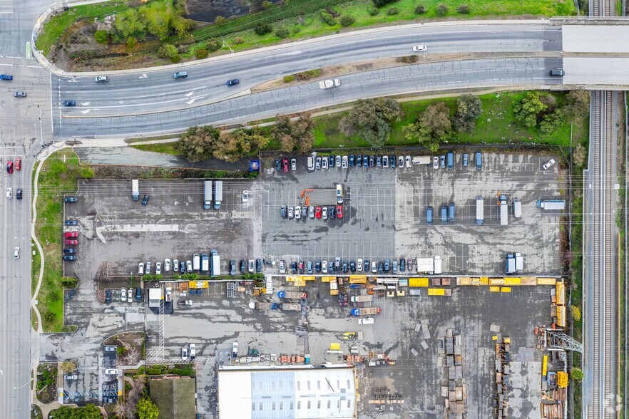 More Photos Of 43801 Osgood Rd, Fremont Land For Lease