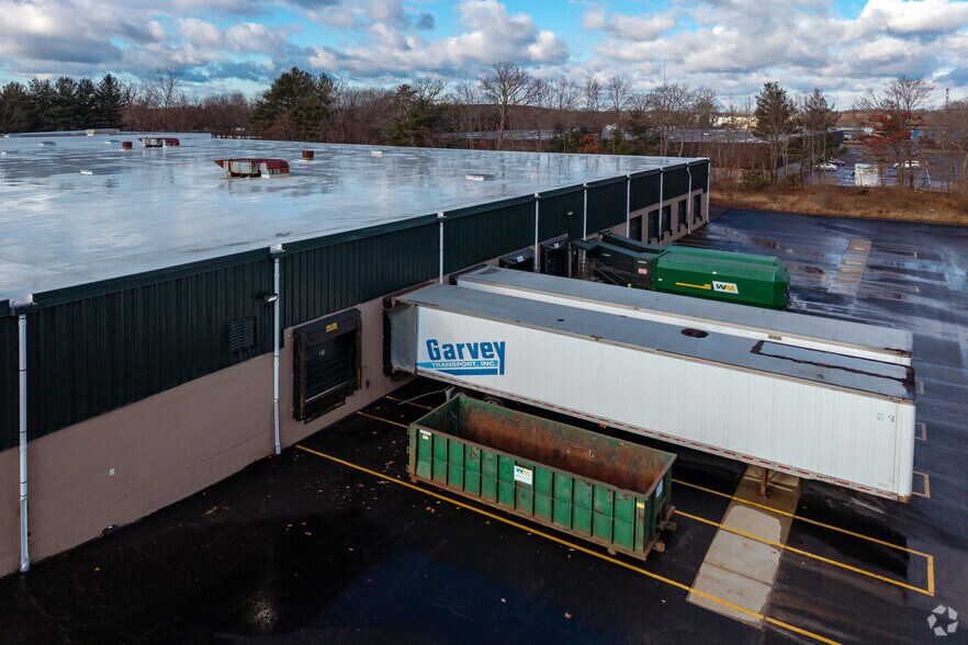 More Photos Of 660 Bodwell St, Avon Warehouse For Lease