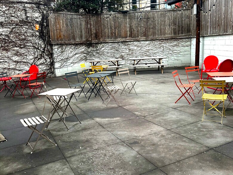 More Photos Of 241 Flatbush Ave, Brooklyn Storefront Retail Residential For Lease