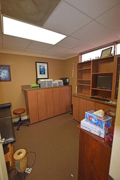 More Photos Of 2701-2835 Palmer Hwy, Texas City Unknown For Lease