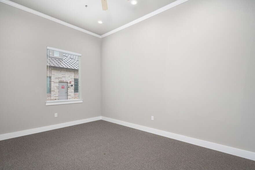 More Photos Of 1400 N Coit Rd, McKinney Medical For Sale