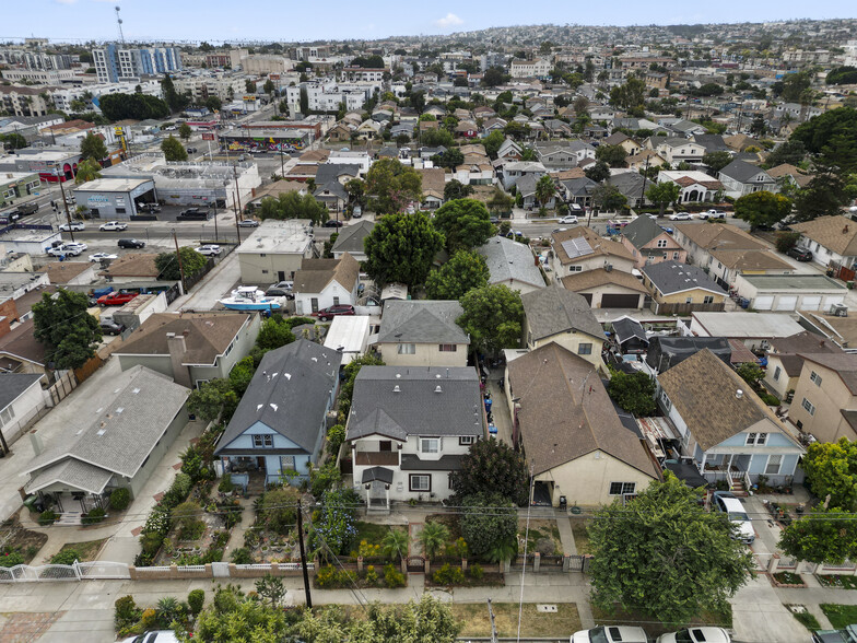 Primary Photo Of 543 W Santa Cruz St, San Pedro Apartments For Sale