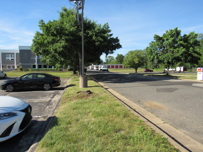 More Photos Of 981 State Route 33 W, Monroe Township Medical For Lease