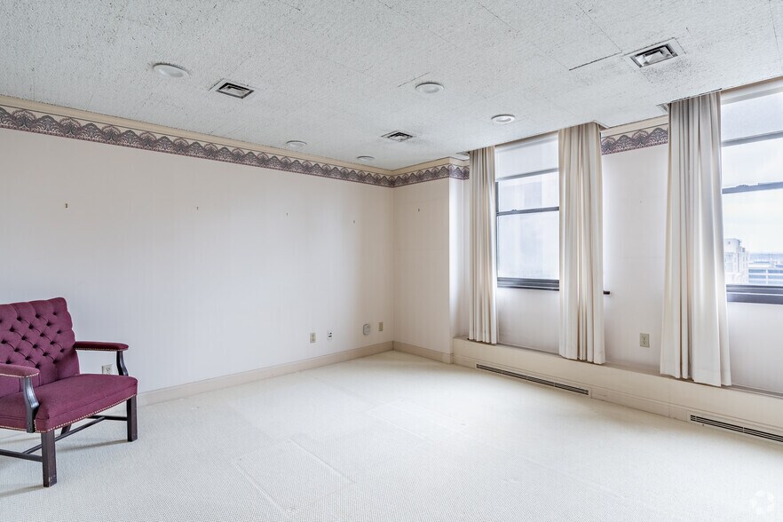 More Photos Of 85 E Gay St, Columbus Loft Creative Space For Lease