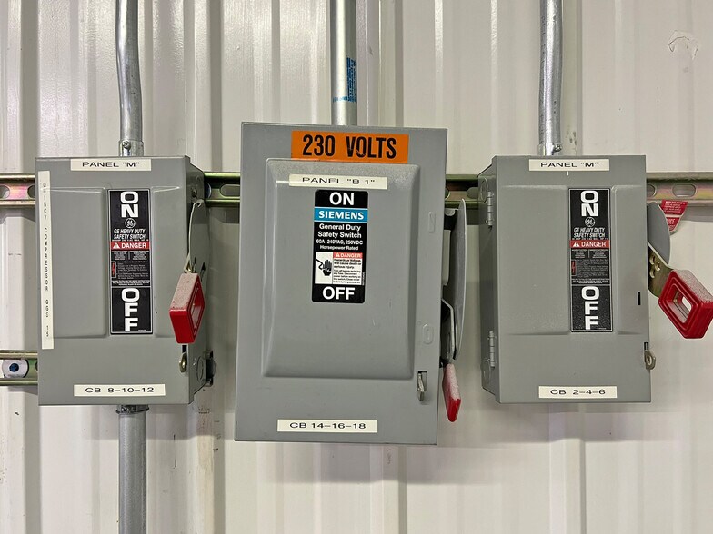 More Photos Of 2002 Evanston Ave, Erie Manufacturing For Lease