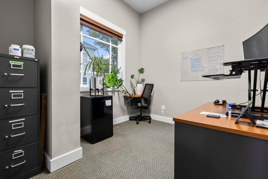 More Photos Of 698 Main St, Branford Office For Sale