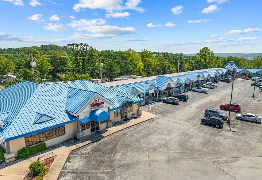 More Photos Of 3265 Falls Pkwy, Branson General Retail For Sale