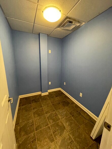 More Photos Of 344-350 Silas Deane Hwy, Wethersfield Medical For Lease