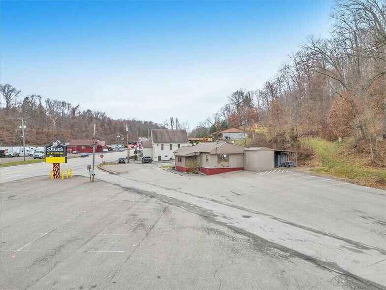 More Photos Of 3006 Lewis Run Rd, Clairton Restaurant For Sale