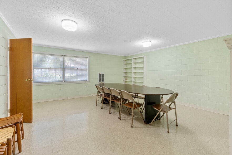 More Photos Of 1920 Park Ave, Rockingham Religious Facility For Sale