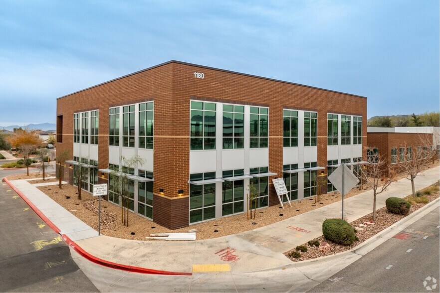 More Photos Of 1180 E Sunset Rd, Henderson Medical For Lease