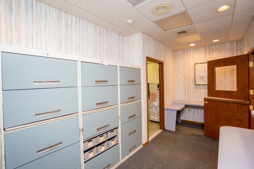 More Photos Of 329 Lincoln Hwy, Fairless Hills Warehouse For Sale