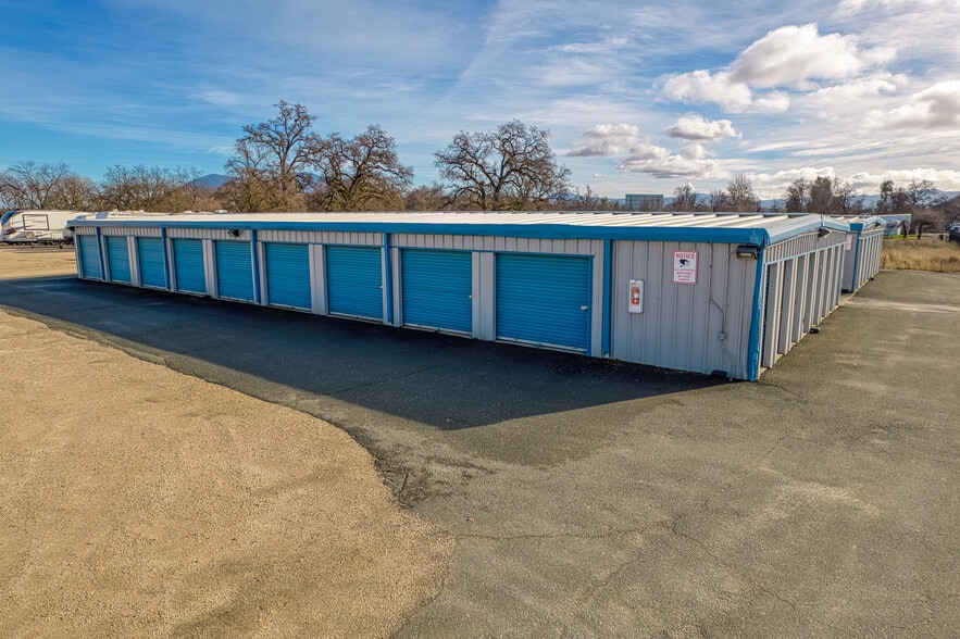 More Photos Of 2570 S Main St, Lakeport Self Storage For Sale