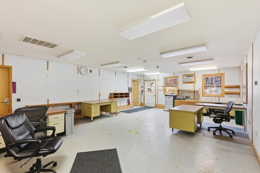 More Photos Of 58 Main st, Charlestown Office For Sale