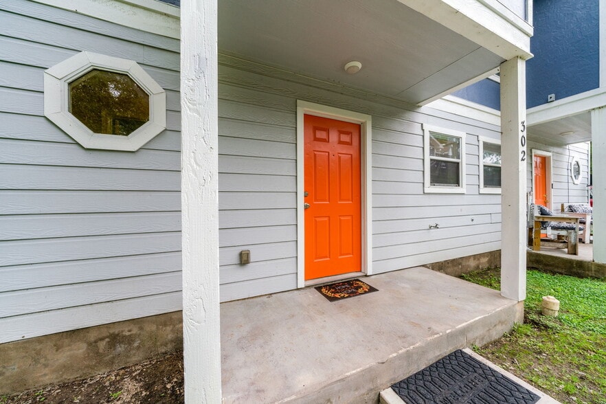 More Photos Of 414 Cupples Rd, San Antonio Apartments For Sale