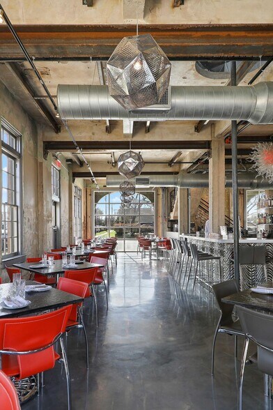 More Photos Of 604 S Alamo St, San Antonio Freestanding For Lease