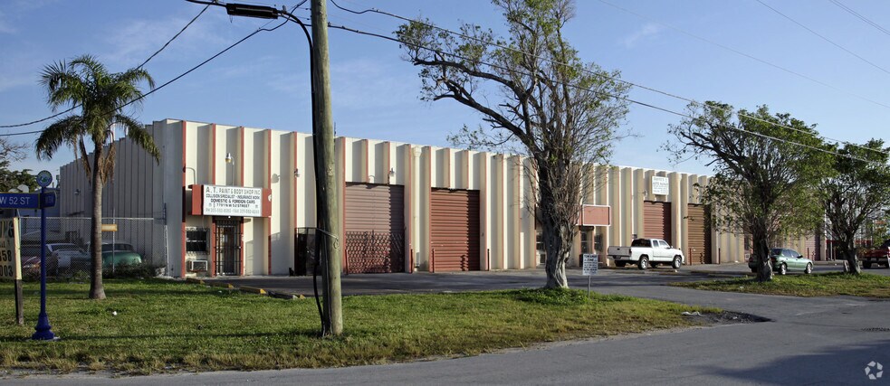 More Photos Of 7781-7791 NW 52nd St, Doral Warehouse For Lease