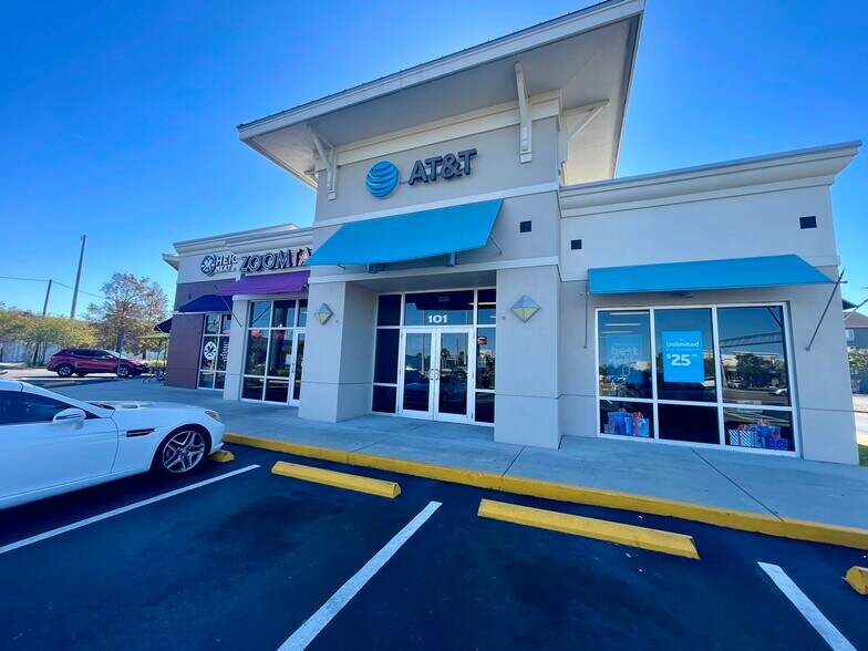 More Photos Of E Bay Dr, Clearwater Unknown For Lease