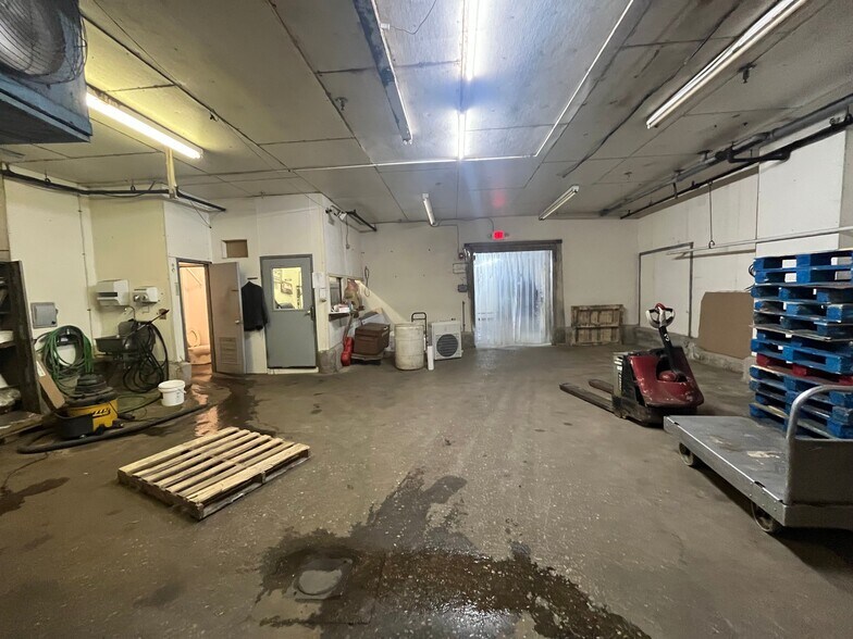 More Photos Of 1300-1344 S Front St, Philadelphia Warehouse For Sale