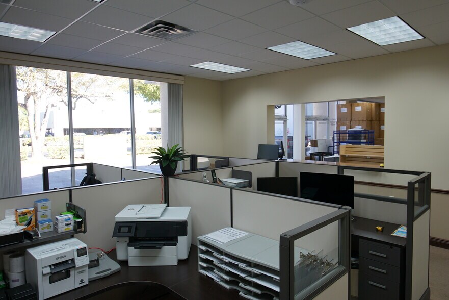 More Photos Of 2150 NW 33rd St, Pompano Beach Warehouse For Sale
