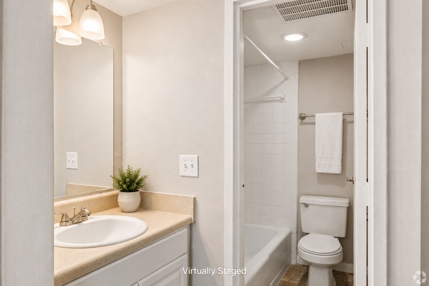 More Photos Of 600 Martin Luther King Jr Blvd, Chapel Hill Apartments For Sale
