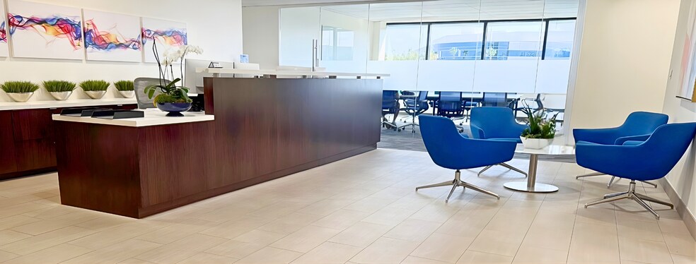 More Photos Of 5850 Canoga Ave, Woodland Hills Coworking Space