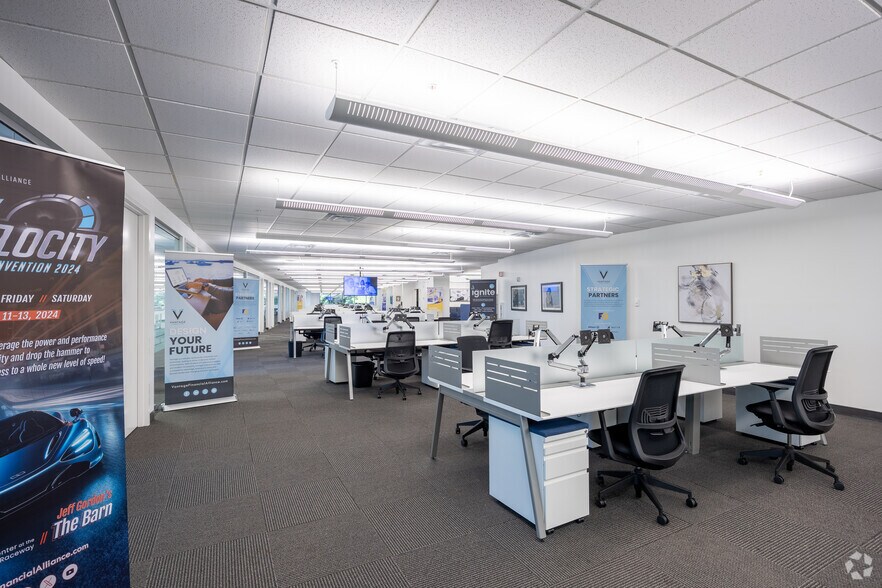 More Photos Of 925 North Point Pky, Alpharetta Coworking Space