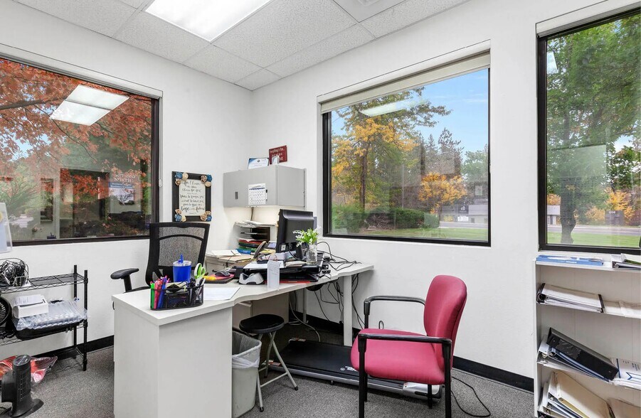More Photos Of 1230 N Northwood Center Ct, Coeur d'Alene Office For Lease