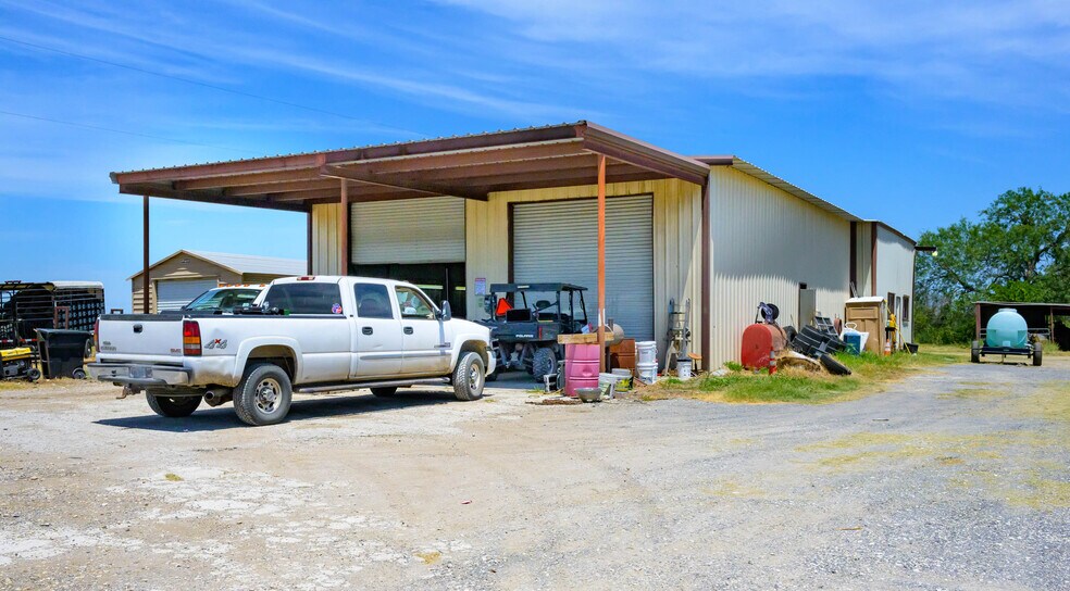 More Photos Of 931 W FM 78, Marion Land For Sale