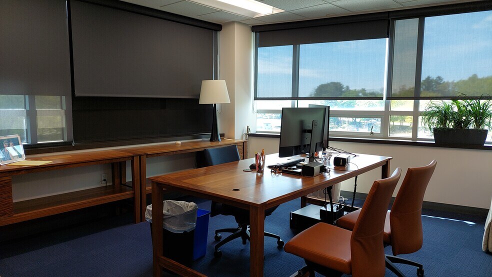 More Photos Of 500 Cummings Ctr, Beverly Office For Lease