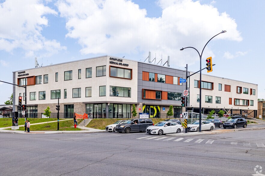 Primary Photo Of 12421 Boul Lacordaire Montréal N, Montreal-Nord Medical For Sale
